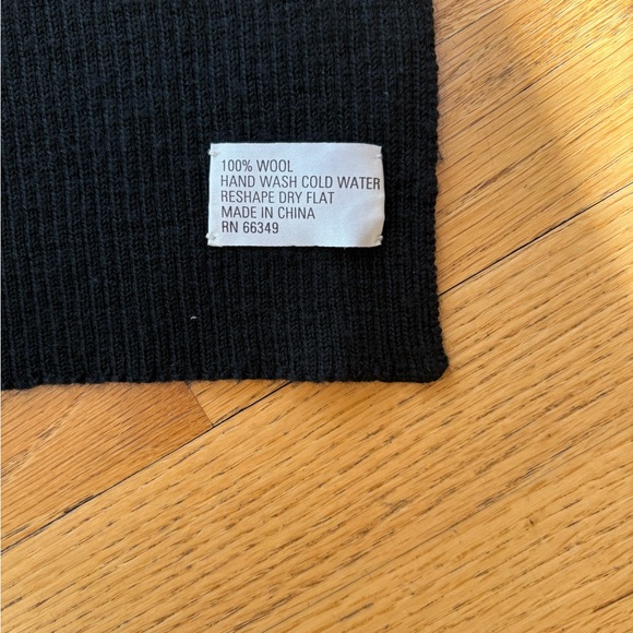 Lord & Taylor Black Scarf - Picture 2 of 3